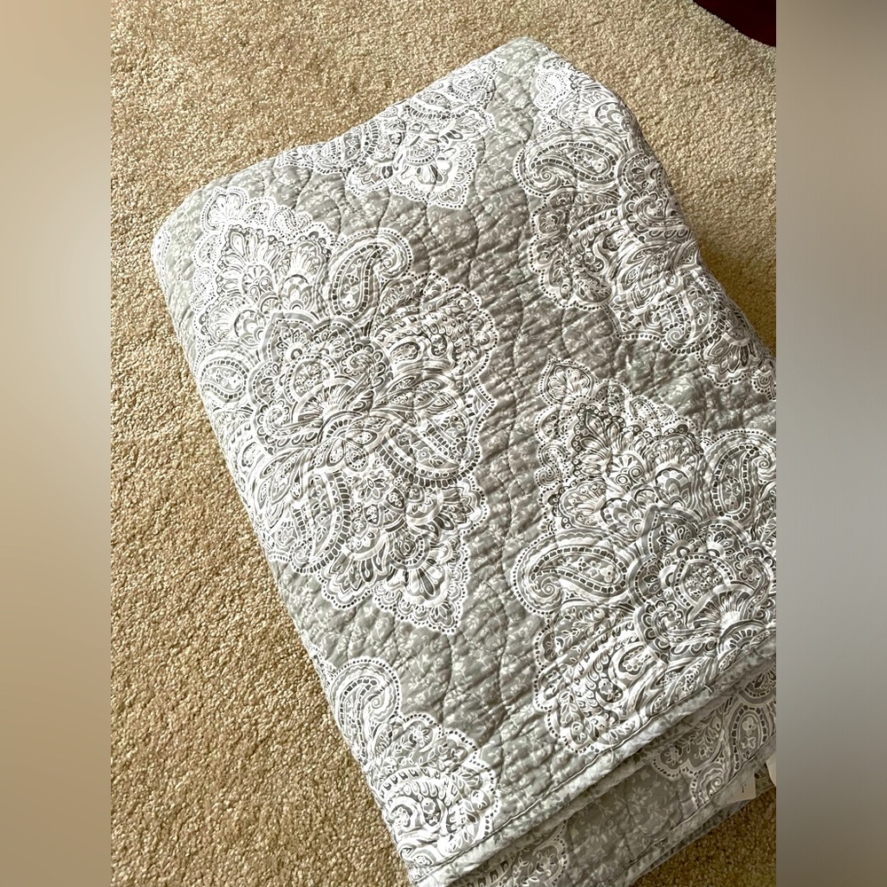 King Size Reversible Cotton Quilt